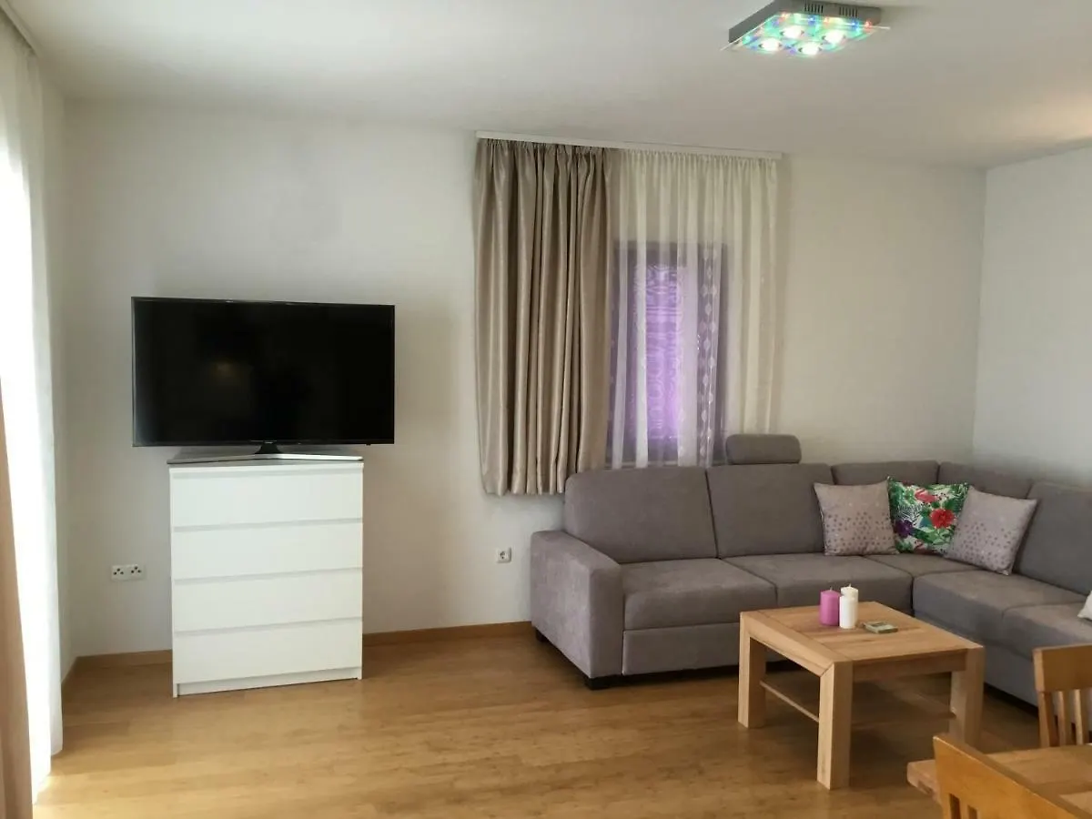 Apartments Villa Sophia Trogir 0*,